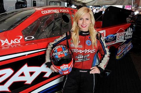 Five Questions with Courtney Force – RacingJunk News