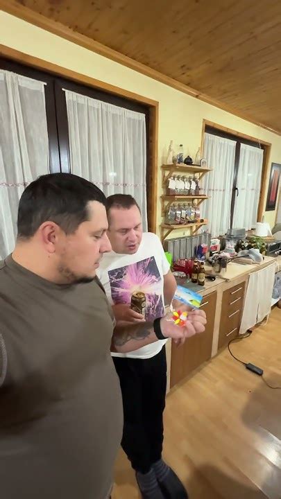 Когда рыбаки собираются вместе, всегда какие-то новые приблуды ...