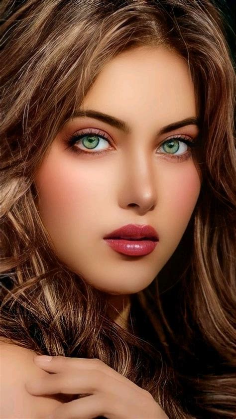 Pin By القمر On منشورات من خلالك Beautiful Lips Most Beautiful Eyes