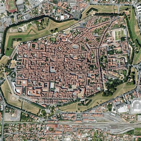 Lucca Italy Tourist Map - Best Tourist Places in the World