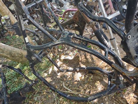 honda magna deluxe main frame chassis vfcd vf vf  pompano