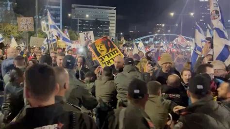 Manifestantes Em Israel Pedem Destitui O De Netanyahu