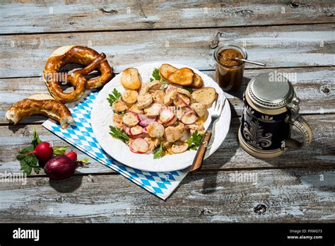 Bavarian Beer And Pretzel Hi Res Stock Photography And Images Alamy