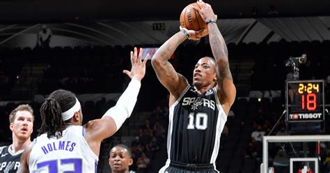 Con Una Gran Actuación De Demar Derozan San Antonio Spurs Cortó La