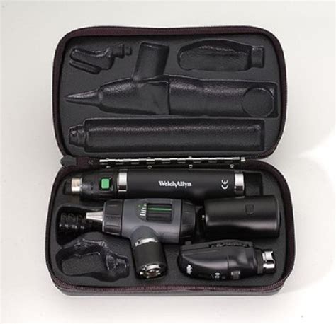 Welch Allyn Ophthalmoscope Otoscope Diagnostic Set