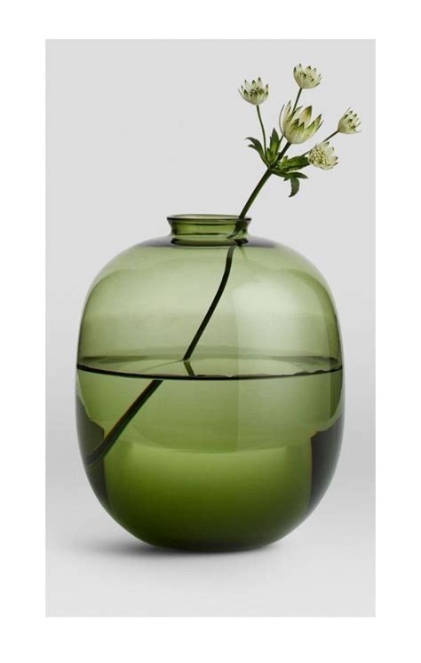 Pin By Anja On Crisp Fresh In 2024 Colored Glass Vases Green Glass