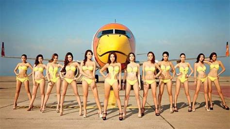 Linh Chi L N Ti Ng V Ch P Nh Bikini Cho Vietjet Air