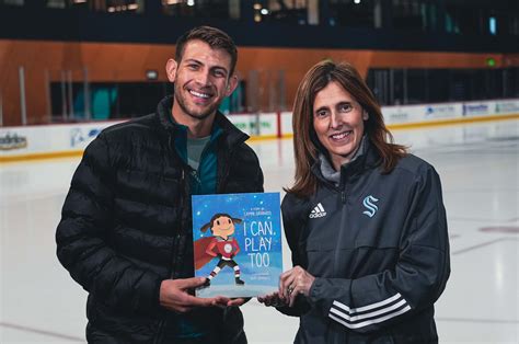 Hockey Hall of Famer Cammi Granato publishes children's book