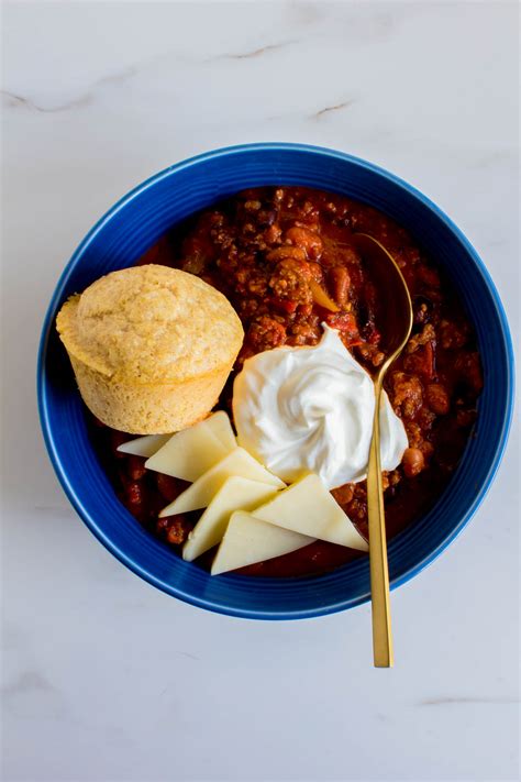 Classic Chili + Cute Lil’ Cornbread Muffins – immaEATthat