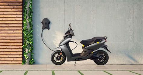 Ather 450X electric scooter: price (on-road), range, colours, images, and specifications