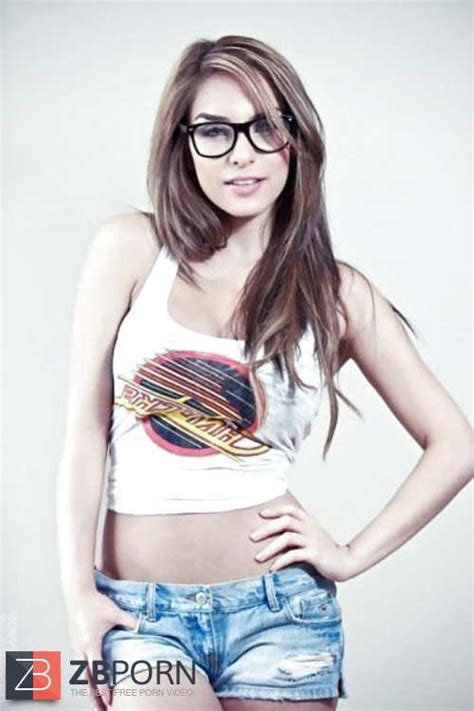 Glasses Are Uber Sexy ZB Porn