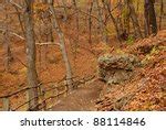 Hiking Trail at Effigy Mounds, Iowa image - Free stock photo - Public ...