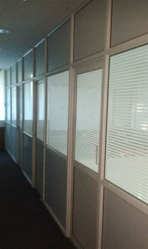 Aluminum Office Partition In Raigad