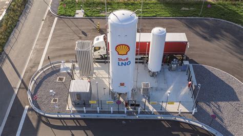 Alternative Kraftstoffe Shell baut 39 LNG Tankstellen für Lkw