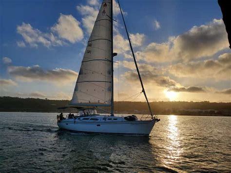 San Diego: San Diego Bay Sunset & Daytime Sailing Experience | GetYourGuide