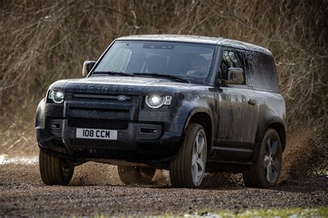 2021 Land Rover Defender 90 V8 Review - Automotive Daily