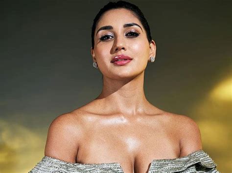 Pic Talk Actress Nikita Dutta Flaunts Hot Curves