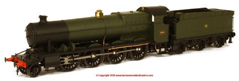 4780 Heljan 47xx Class Steam Locomotive number 4704 in GWR Green