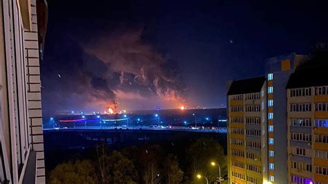 Drama U Moskvi U Zgradi U Kojoj Je Izbio Po Ar Zarobljeno Skoro