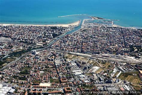 Meteo Pescara Nubi Sparse Domani Poi Nuvoloso Con Rovesci E Vento