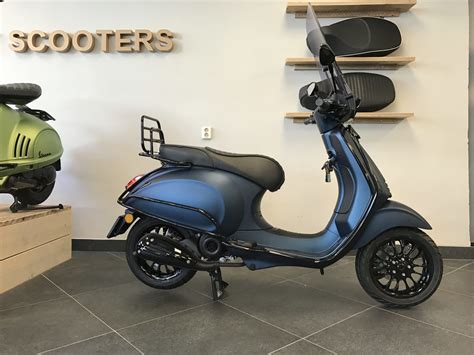 Vespa Sprint Opaco Blue Scuro Matblauw Perry Scooters Haarlem