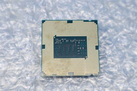 【目立った傷や汚れなし】∠純正品 ｜デスクトップパソコン用 Cpu 半導体｜intel インテル Core I5 4590 ｜ Sr1qj 3