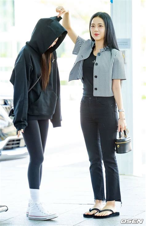 Pin On Blackpink Fashion Kpop Fashion Outfits Polished Casual