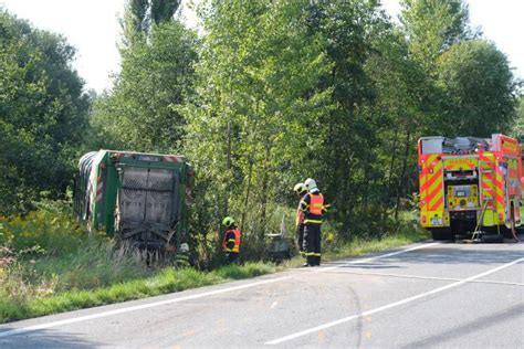 Hasičské listy Ostravští hasiči zasahovali u tragické nehody auta