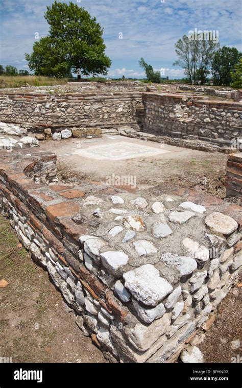 Polygonal Building At Dion Archeological Site In Greece Stock Photo Alamy