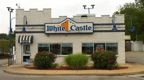 This Is What A White Castle Looks Like On The Outside Business