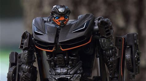 Transformers Studio Series 93 TLK Deluxe Class HOT ROD reseña en