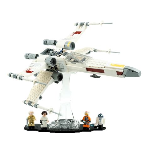 LEGO 75301 Star Wars Luke Skywalker's X-Wing Fighter Toy With R2D2 ...