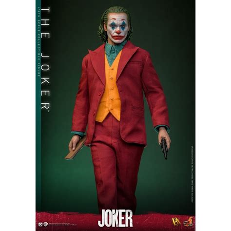 The Joker Hot Toys DX Collectible Figure