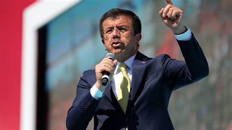 AK Partili Zeybekci Ahmet Özer in görevden uzaklaştırılmasını