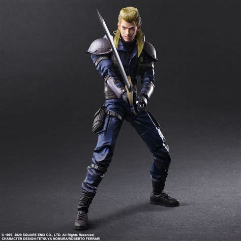 Final Fantasy 7 Remake Cloud Statue And Play Arts Kai Roche And