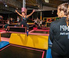 Le Trampoline Park Toulon L Endroit Id Al Pour S Amuser Et Sauter En