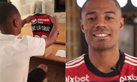 Flamengo anuncia contratação do jogador De La Cruz