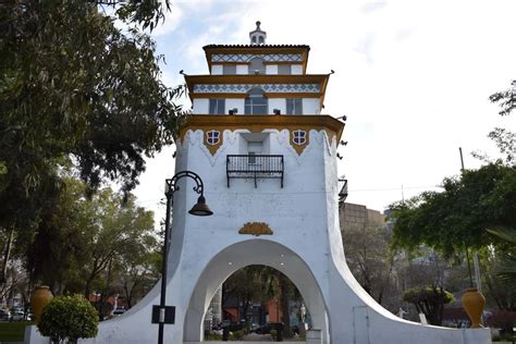 Torre Tijuana Replica De La Torre Agua Caliente En Tijuana