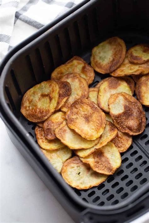 Air Fryer Potato Chips Are A Quick And Easy Snack That Youll Fall In Love With Crispy Ho In