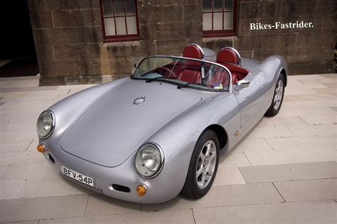 Extreme Machines.: Porsche 550 Spyder Specs.