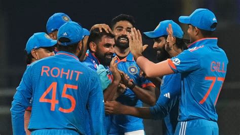 World Cup 2023 न्यूजीलैंड को हरा शान से विश्व कप के फाइनल में रोहित