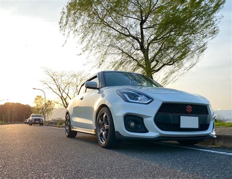 スイフトスポーツの洗車andコーティング ・今日のラーメン🍜に関するカスタム事例｜車のカスタム情報はcartune