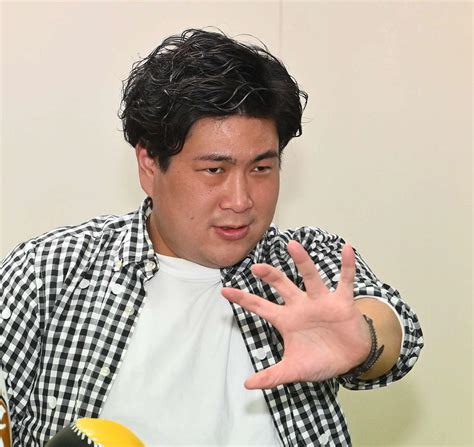 22年koc王者ビスケットブラザーズきん「娘が誕生してくれました」昨年結婚した妻が長女出産 芸能写真ニュース 日刊スポーツ