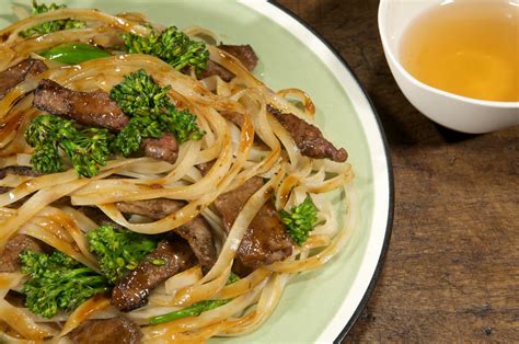 Spicy Shanghai Steak And Noodle Stir Fry