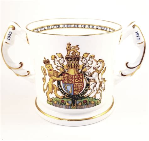 Aynsley Queen Elizabeth Ii Silver Jubilee Commemorative Mug Royal