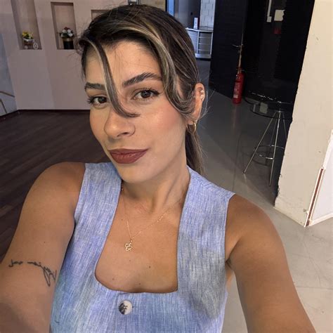 Lara Yagmur Orhon 1