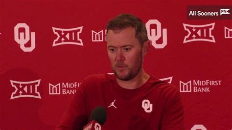 WATCH: Oklahoma HC Lincoln Riley Press Conference - Sports Illustrated ...