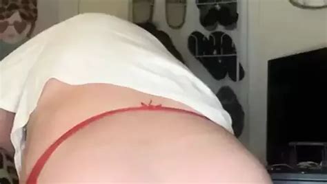 Fatty Shoves Bottle In Pussy Nude Pics XHamster