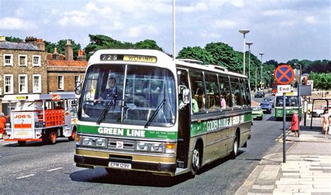 London Countrygreen Line Rb129 Epm129v From Addlestone Garage In