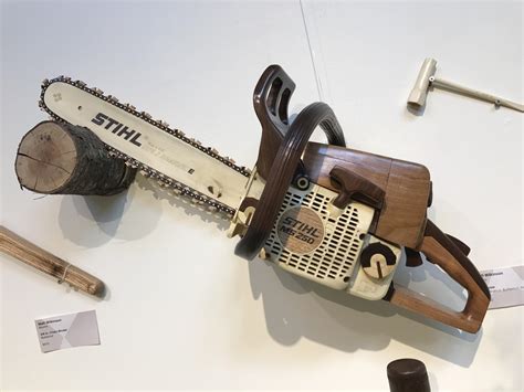 This artist makes woodcutting tools out of wood : r/mildlyinteresting